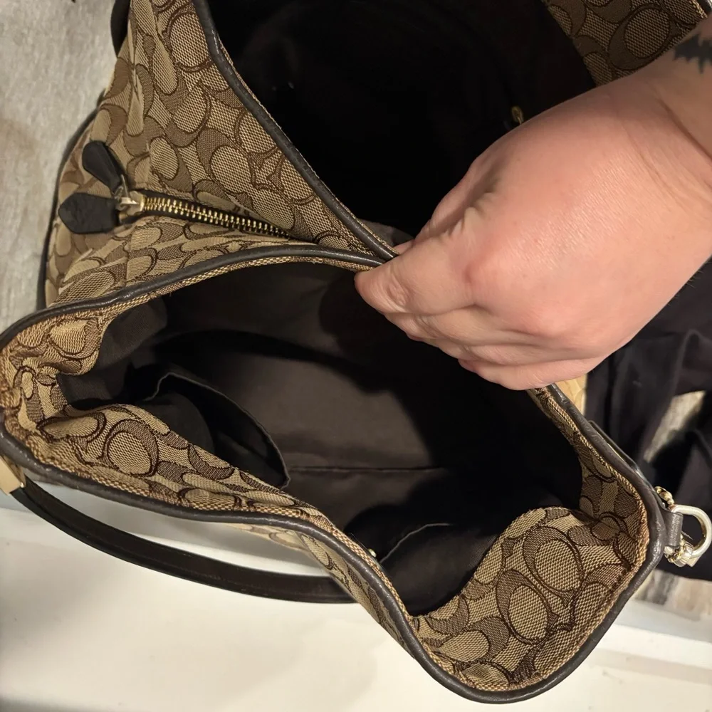 Vintage Canvas Coach purse - Picture 9 of 10